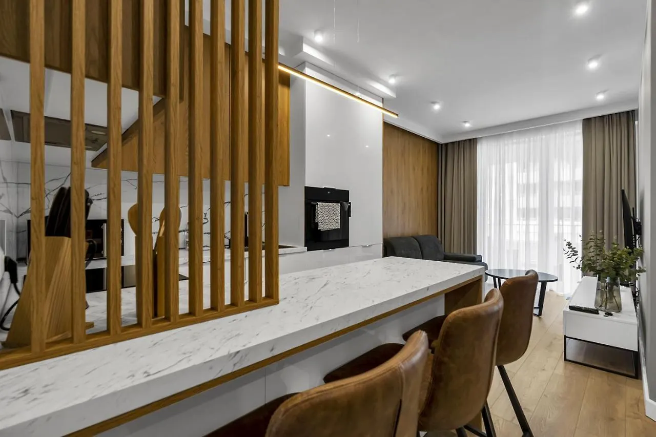 Lotnisko Chopina Modern Apartment وارسو
